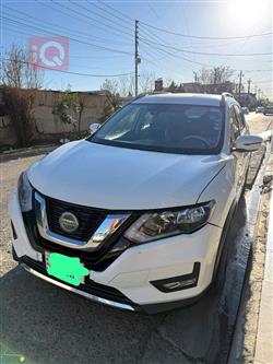 نيسان روج